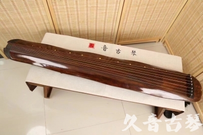 德阳市●久音古琴  ●今日推荐  20240321【收藏级断纹小蕉叶】